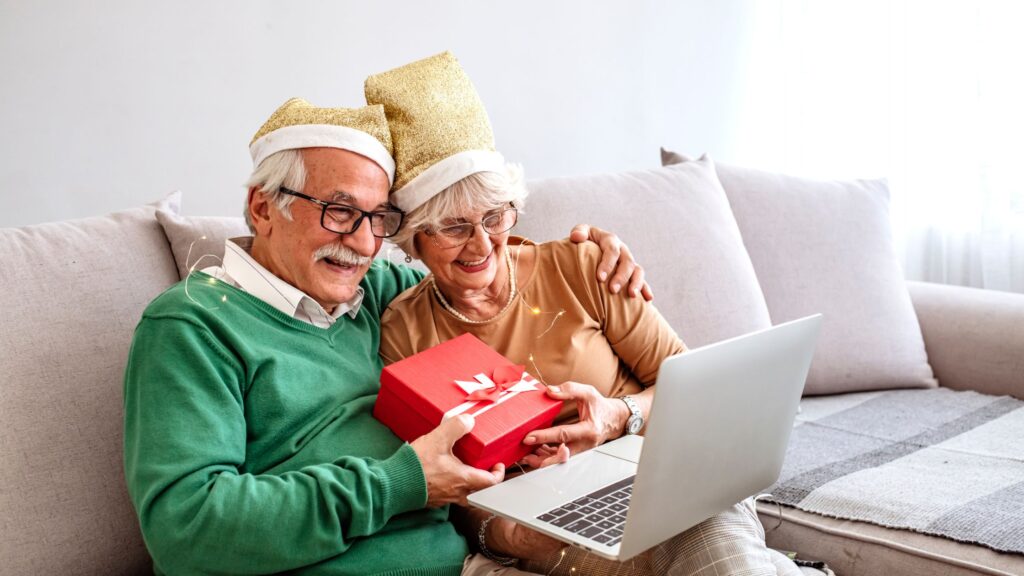 Reviewed: 5 Best Video Calling Apps For Seniors. 2 Video Calling Apps 2